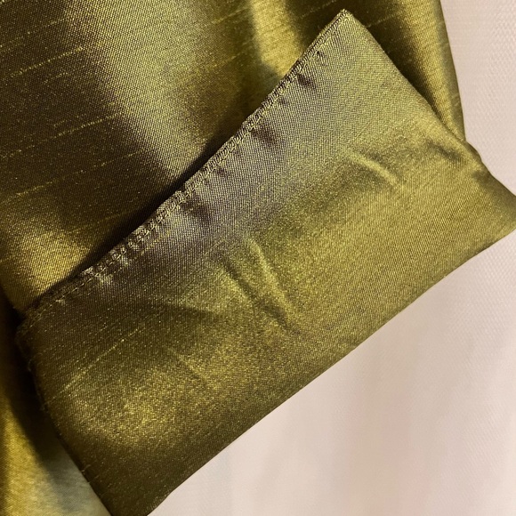 🍾Silk Jacket, rhinestone clasp, chartreuse, size 12 fitted jacket. - Picture 6 of 6